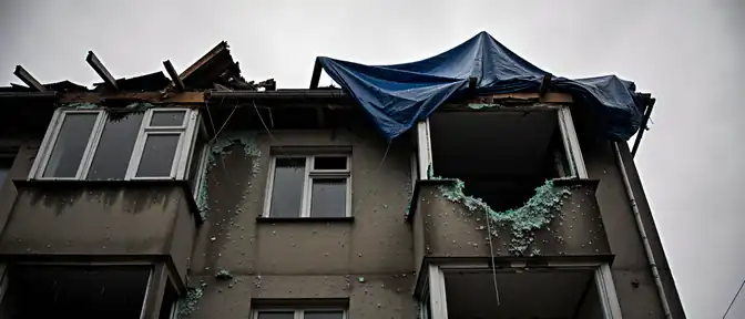 Губернатор Михаил Евраев сообщил о масштабных повреждениях жилого фонда в Кубринске после взрыва на заводе пиротехники
