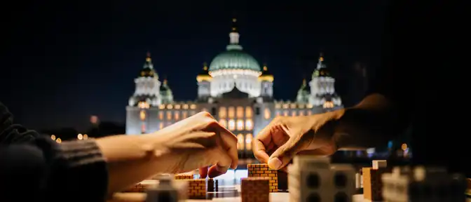 Жители и гости Москвы смогут создать собственные градостроительные модели в честь девятилетия павильона «Макет Москвы» на ВДНХ